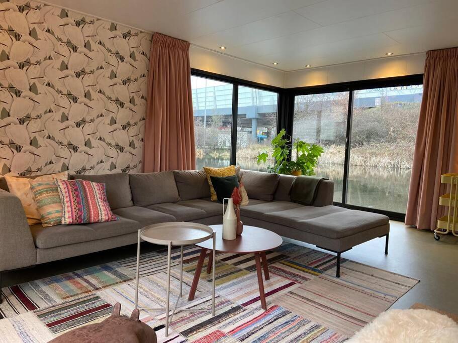 Unieke Woonark Met Privetuin En Free Parking. Apartment รอตเตอร์ดัม ภายนอก รูปภาพ